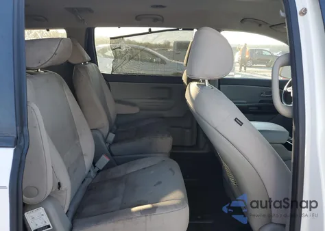 2016 Kia Sedona Lx z USA, uszkodzony, nr VIN KNDMB5C10G6198860